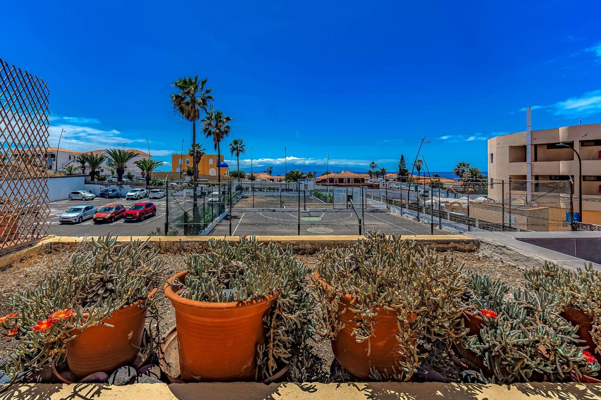 Newly Renovated Studio 2 Min From Playa La Arena Puerto de Santiago  Exterior photo